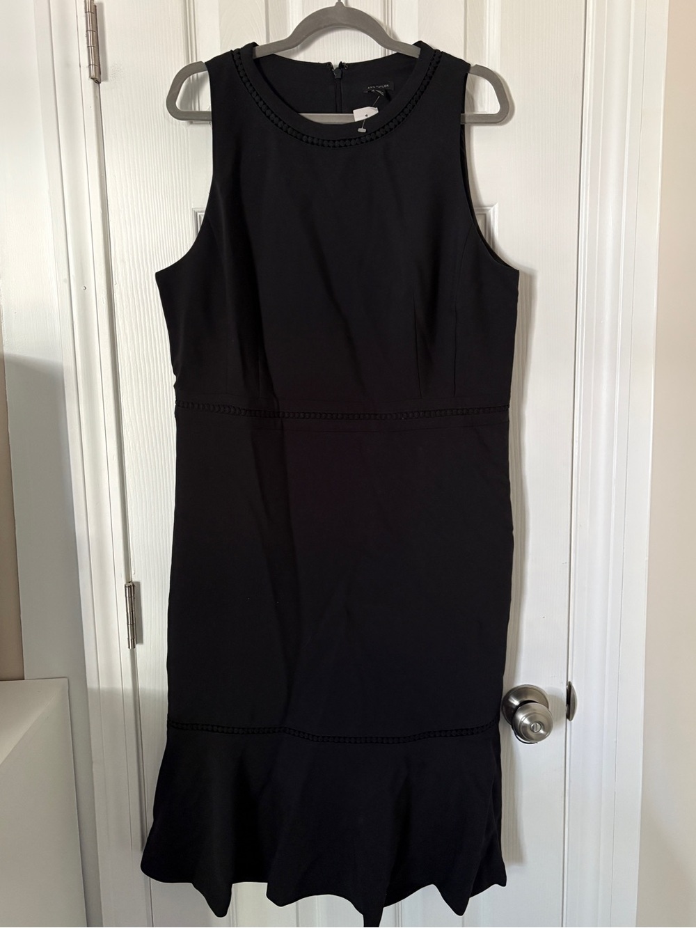 Ann Taylor Black Dress Size 14 NWT Sleeveless Flouncy Flare Classic Midi Length